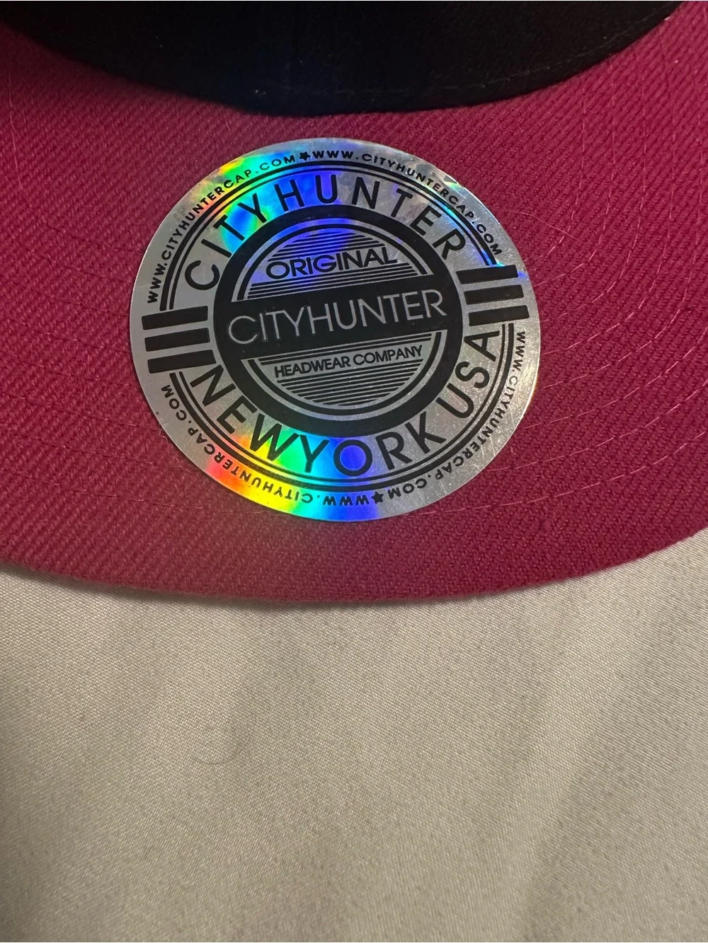 City Hunter Two-Tone Snapback Hat - Black & Hot Pink